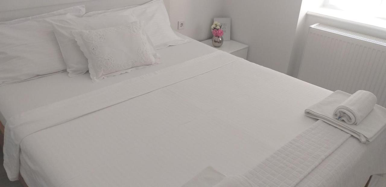 Luxurios And Historic Apartment "Shine" - Right On The Main Square Zagreb Luaran gambar
