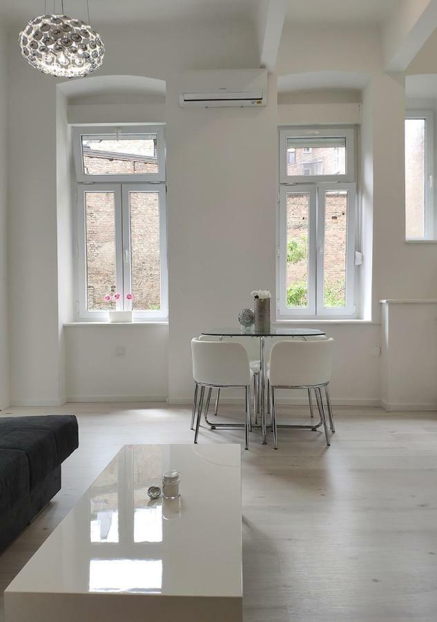 Luxurios And Historic Apartment "Shine" - Right On The Main Square Zagreb Luaran gambar