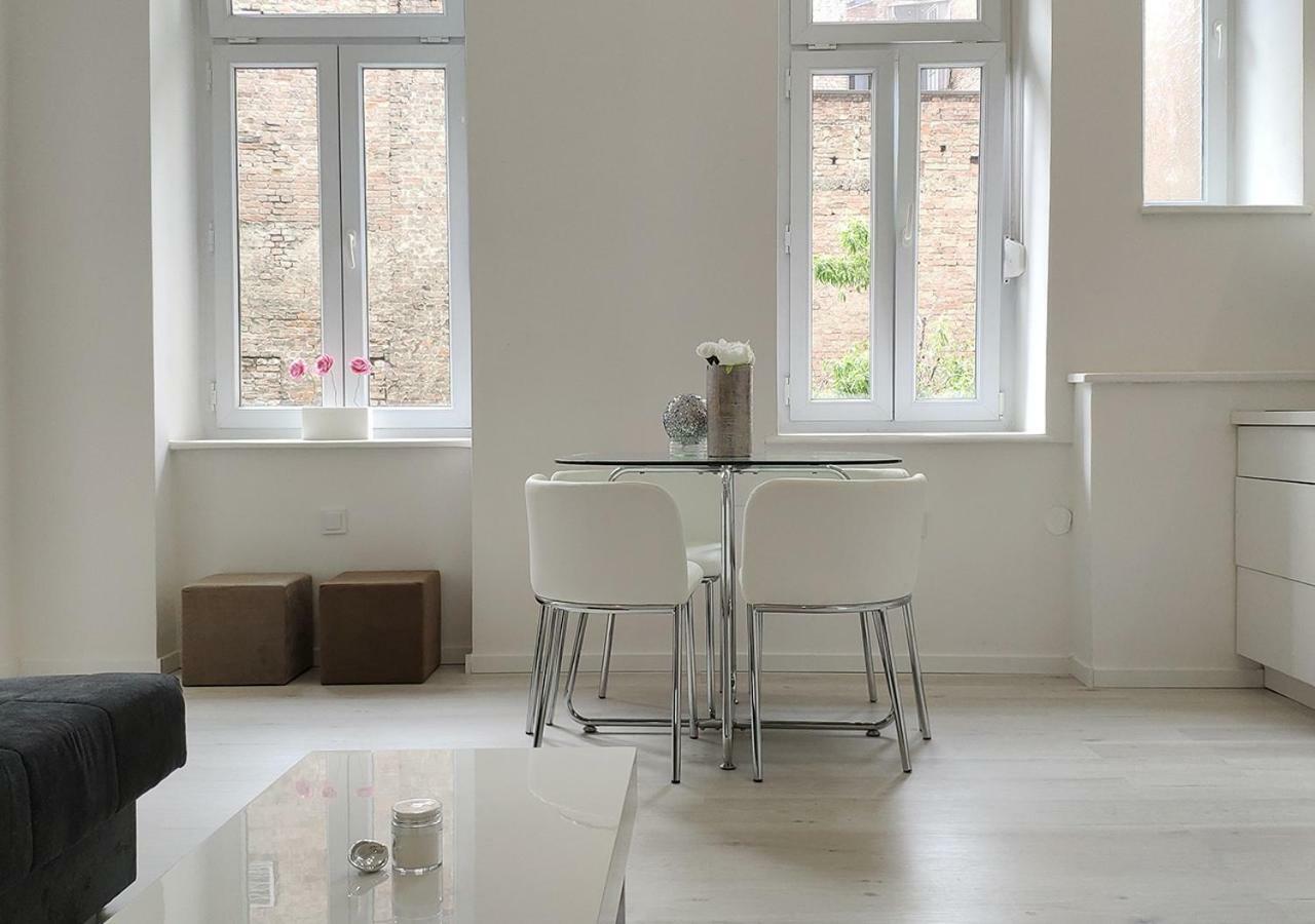Luxurios And Historic Apartment "Shine" - Right On The Main Square Zagreb Luaran gambar
