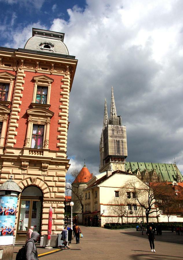 Luxurios And Historic Apartment "Shine" - Right On The Main Square Zagreb Luaran gambar
